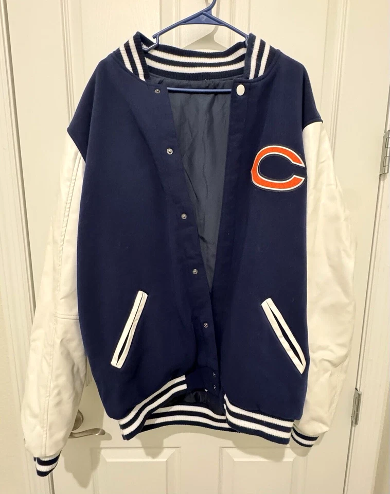 CHAQUETA A PRESIÓN FANATICS CHICAGO BEARS NFL JH DISEÑO POLAR REVERSIBLE LETTERMAN Foto 3 de 4