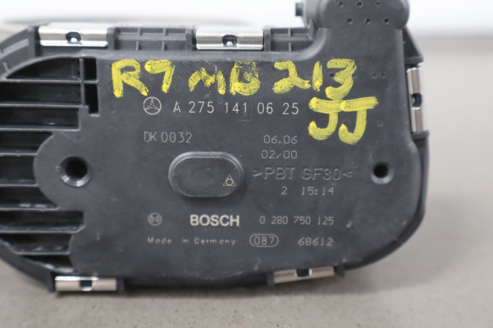 Maybach 57 2007 Throttle body