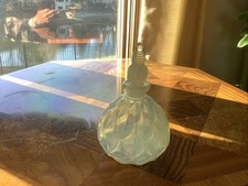 Bottiglia e tappo profumo francese Sabino vetro artistico opalescente 'Petalia' 5 1/4"