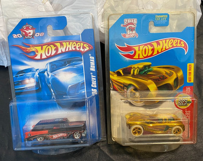 Hot Wheels Chase Special Edition diecast car w/ rubber tires lot of 2 cars