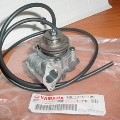 NEW】Yamaha Genuine 1986-1991 RD350LC RZ350 OIL PUMP ASSY 1UA