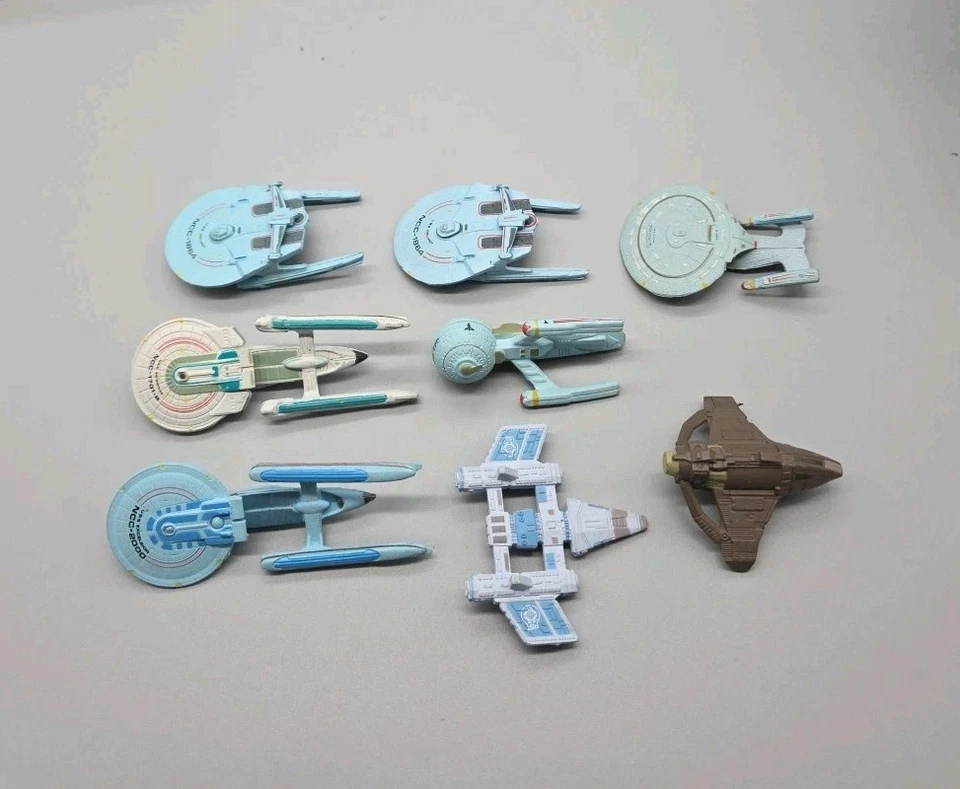 Star Trek U.S.S. Enterprise, U.S.S Excelsior NCC 2000 Galoob Lot Of 8 - Image 2 of 4