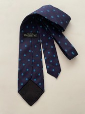 BURBERRYS VINTAGE SILK TIE 56X3.25' WIDE.