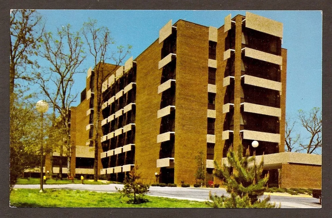 postcard..BETHESDA HOME, BETHESDA HOSPITAL, ST. LOUIS, MO