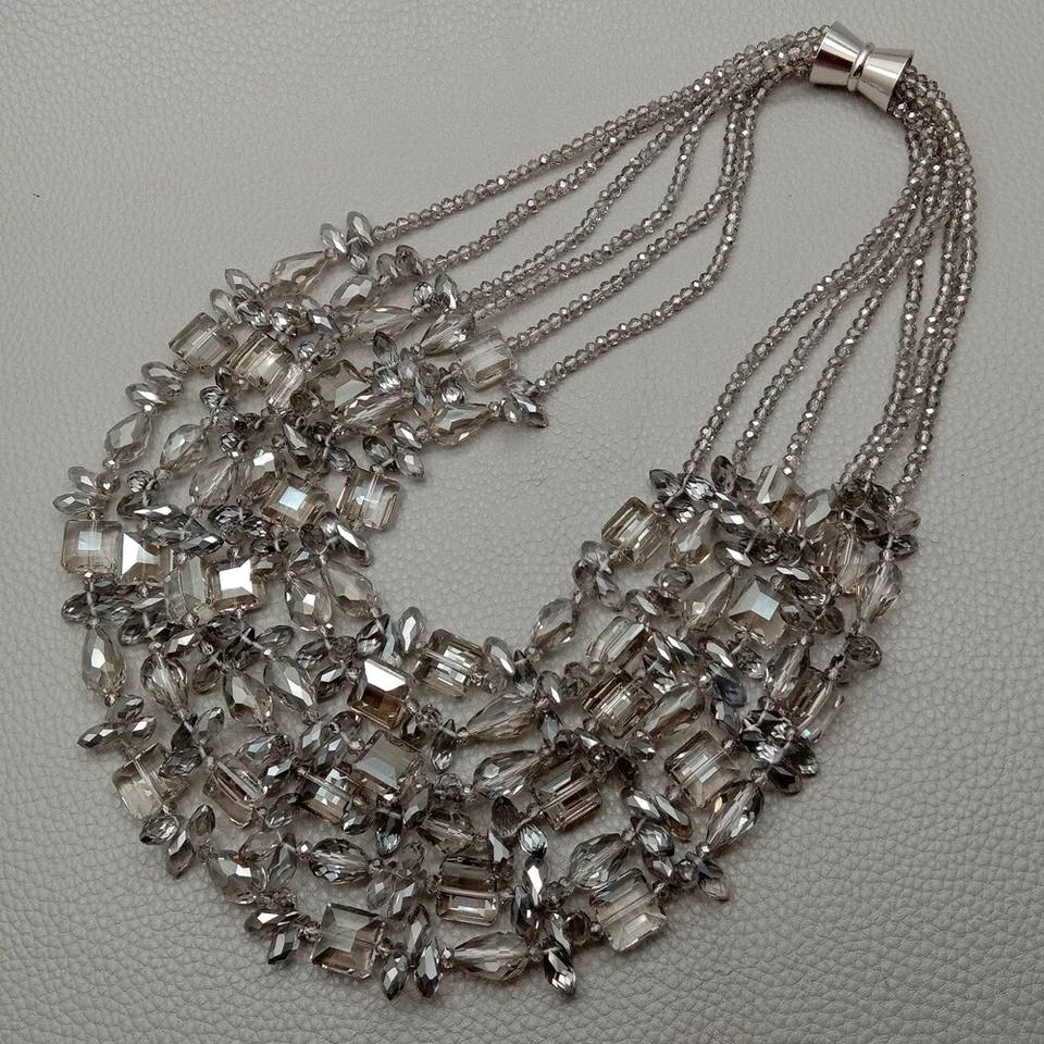 Collar de cristal gris multicapa de 19,5" 6 cuerdas Foto 3 de 4