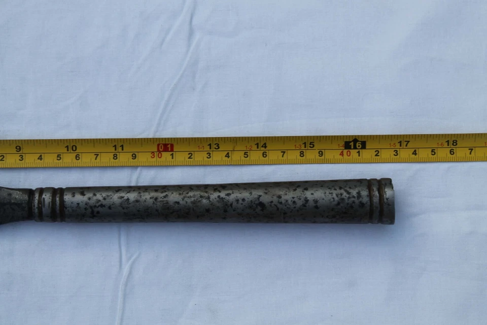 v. v old iron rare antique indo-Persian rajput big size war spearhead/lance pipe - Image 3 of 4