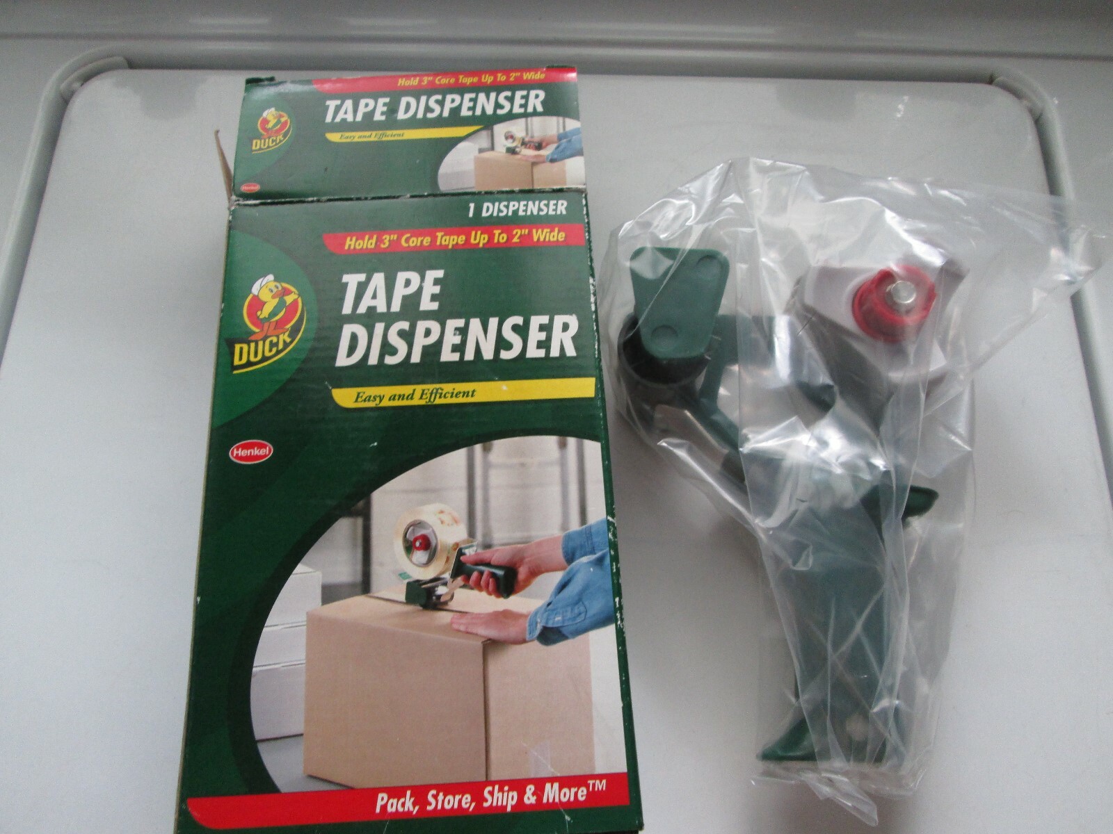 PACKING TAPE DISPENSER BY DUCK HOLDS 3