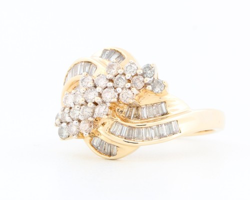 Solid 10ct Yellow Gold Round Brilliant & Baugette Cut Diamond Cluster Ring - Picture 3 of 8