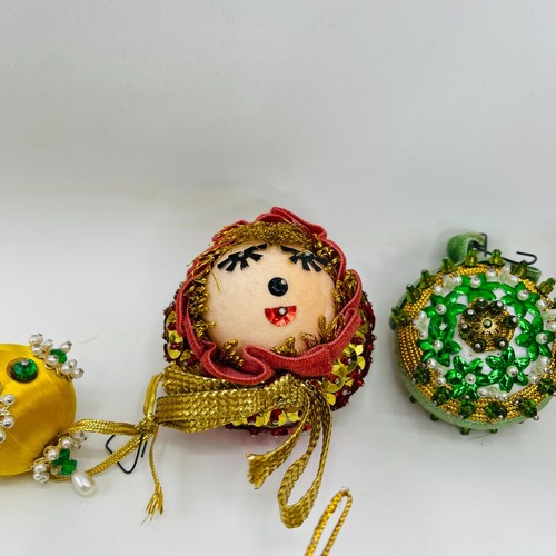 13 Vintage Handmade Sequin Pin Ornaments Boots Balls Christmas Holiday - Picture 4 of 13