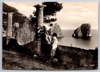 RPPC Belvedere di Tragara in Capri Folklore Costumes Women Italy