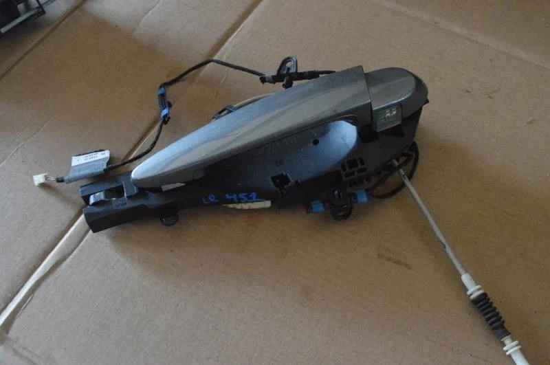 BMW 328i 2011 manija de puerta trasera izquierda del lado del conductor gris sedán Foto 2 de 4