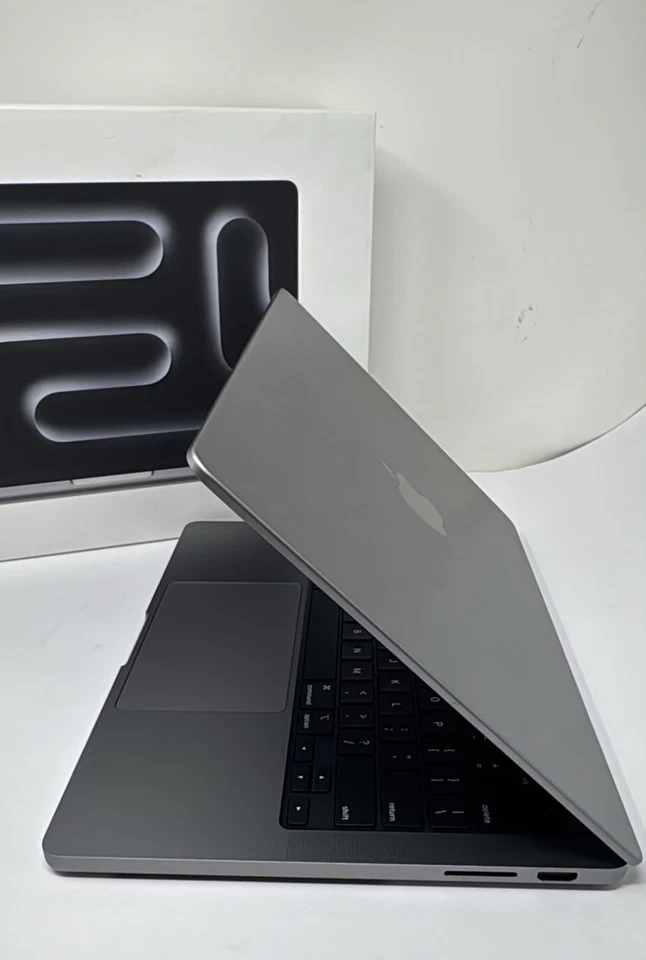 Apple MacBook Pro 14" M3 · 8GB · 512GB, foto 4 di 5