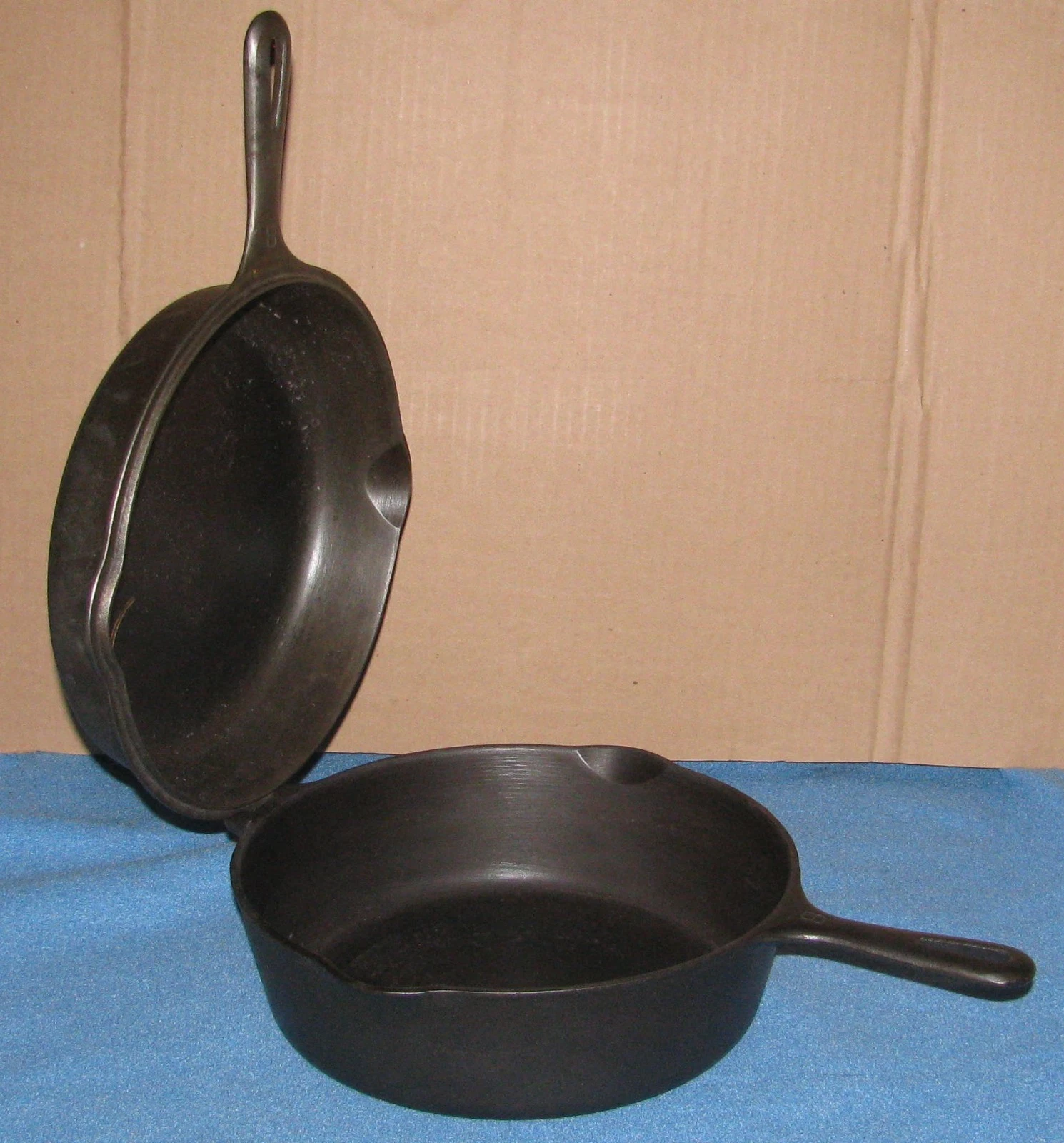 GRISWOLD Cast Iron #8 Deep Skillet #80 with Hinged Lid #800 Small Logo⭐