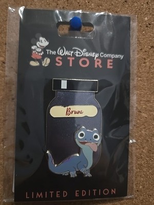 Le 400 DEC Color Shades Of Magic Blue Pin Bruni Frozen D23 