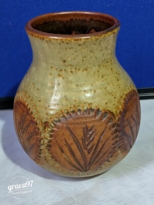 Keramik braune Weizengarbe Pflanzenstil Design Studiokeramik Posy Vase Topf