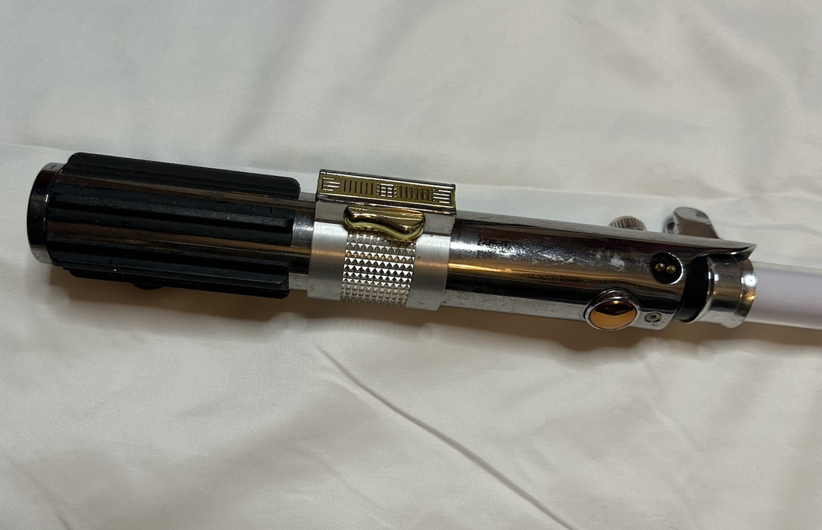 Hasbro Signature Series Anakin Skywalker Force FX Lightsaber | eBay