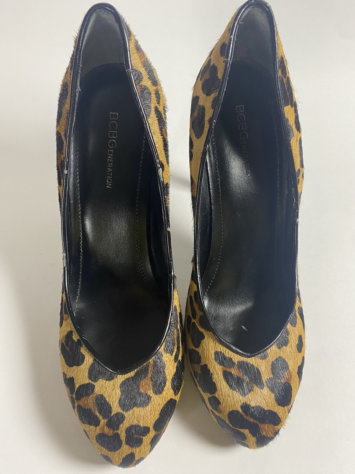 BCBG Generation  Leopard Print Platform Pump 9.5 … - image 1