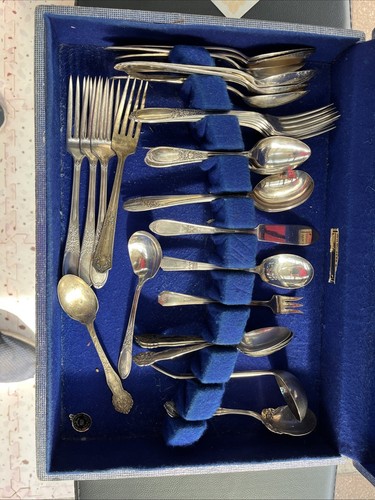 VTG 1847 WM ROGERS MFG CO AA IS Silver-plated Flatware - Picture 3 of 20