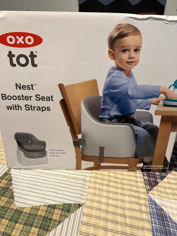 OXO Tot Nest Booster Seat with Straps, 3-Point Harness, Removable Cushion