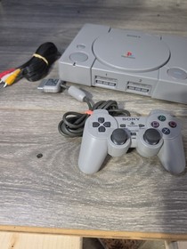 Sony PlayStation 1 PS1 Gray Game Console Bundle Great Condition Tested &Cleaned