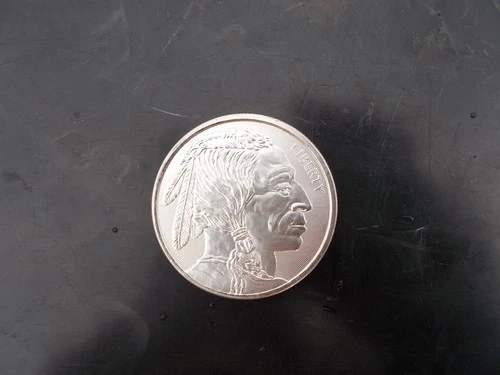 Lot of 2 - 1 Troy oz Buffalo .999 Silver Rounds mint cond. 2  ounces total