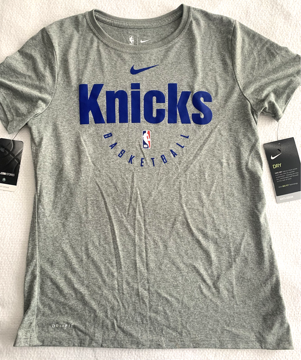 NY KNICKS SHIRT NIKE DRI-FIT WOMENS SMALL GREY MSG NBA BASKETBALL