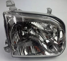 Eagle Eyes TY796-B001R | Right Headlight Assembly 2005-06 Toyota Tundra/Sequoia