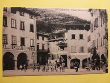 Dicomano (Firenze). Piazza Buonamici - Pubblicità Ferro-China-Bisleri.