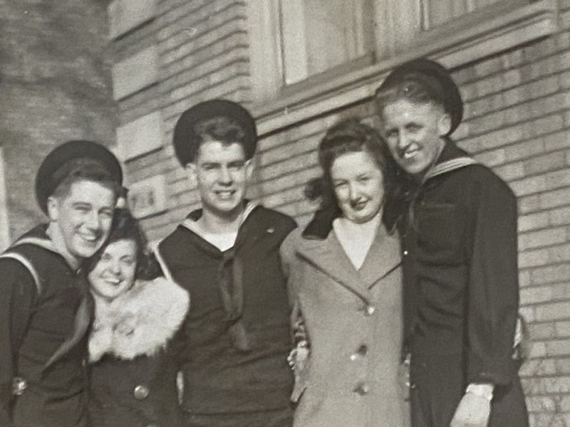 Vintage Vernacular Snapshot Photo Navy Sailors Men Women Uniforms WWII 1944