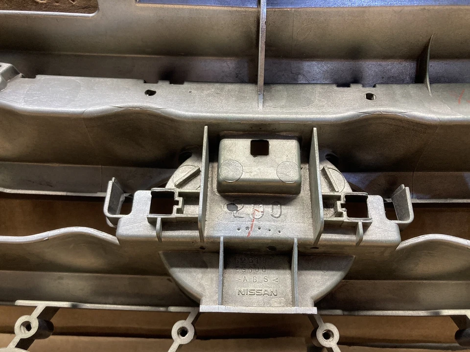 Infiniti M35/M45 2006 2007 parrilla delantera OEM K14 parrilla Foto 4 de 4