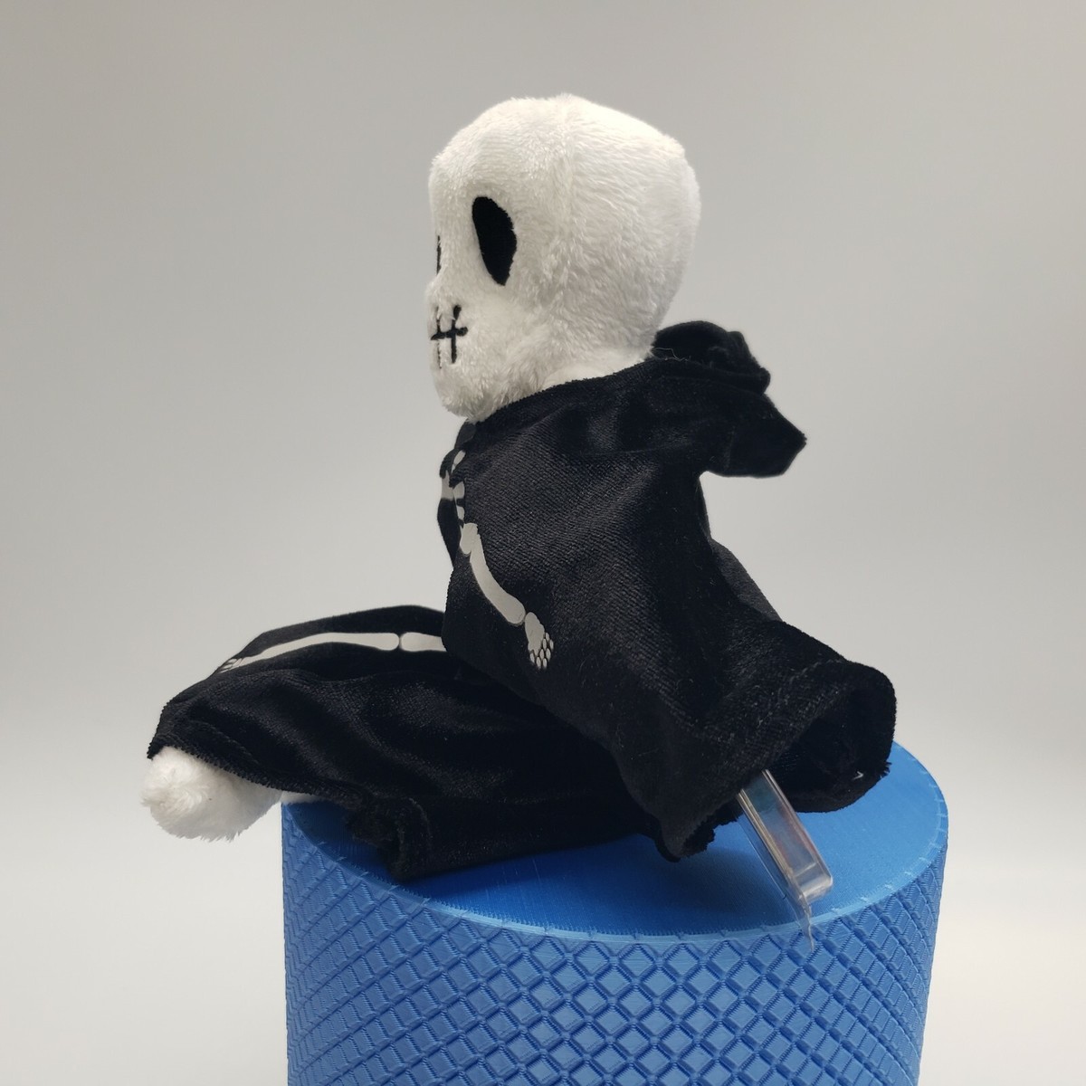 Ty Beanie Baby Creepers Skeleton ~ Oct. 18, 2000 ~ Skeleton Plush