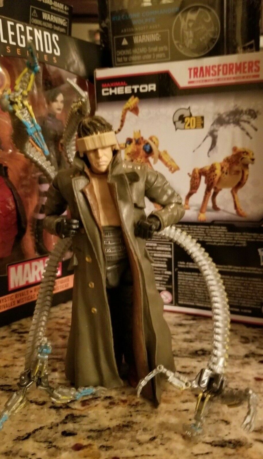 Marvel Legends Doc Ock Spider-Man 2 Movie ToyBiz Alfred Molina Doctor  Octopus Action Figure Review 