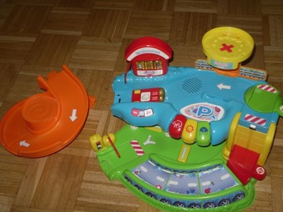 Vtech  Parkgarage TUT TUT Baby Flitzer  3 Autos Schienen Brücken Fahrzeuge