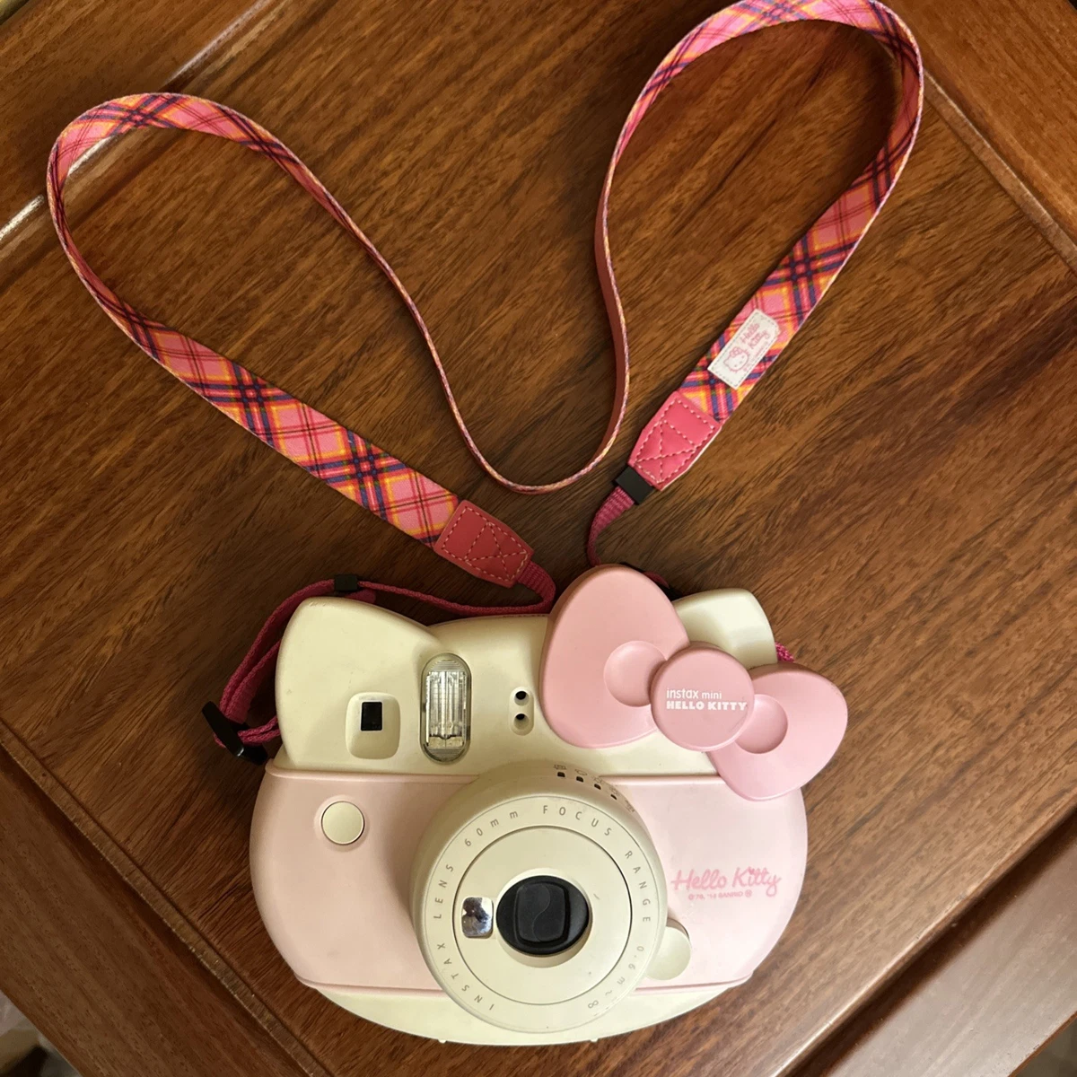 Preços baixos em Fujifilm Instax Hello Kitty câmeras de Filme | eBay