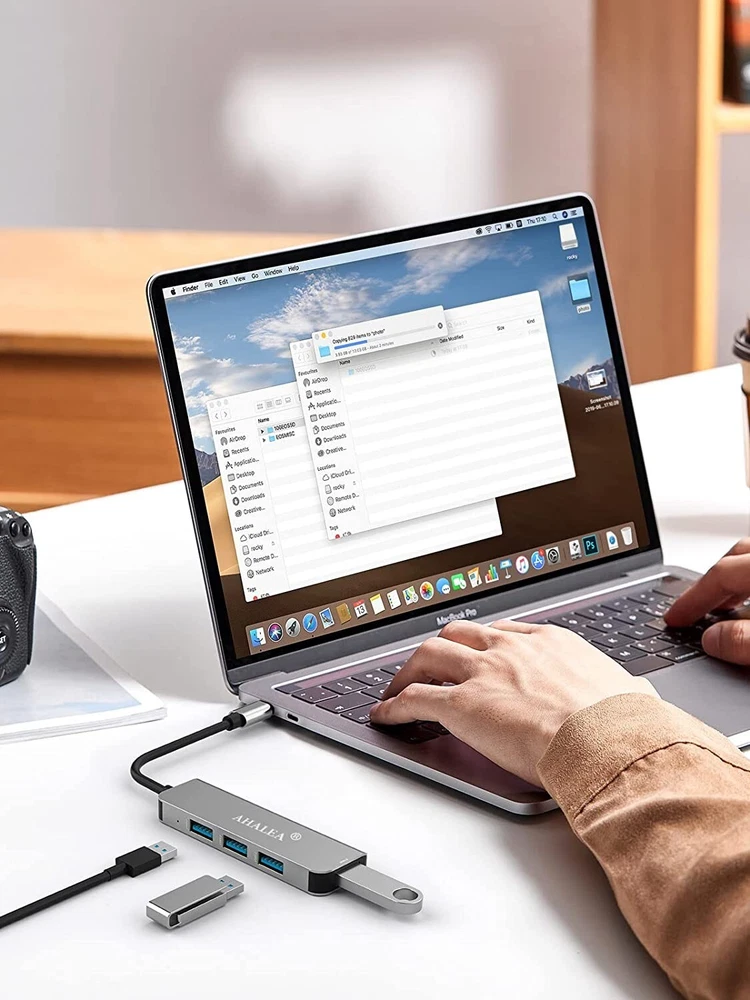 USB C Hub Docking Station USB Hub 4 in 1 with 4 USB 3.0 Ports Windows & Mac