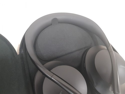 Bose Noise Cancelling 700 Over-Ear Wireless Headphones NC700 Black 794297-0100 - Picture 9 of 19