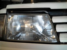 Feu avant (phare) Peugeot 309