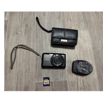     Fujifilm FinePix JX700 mit Zubehörpaket 