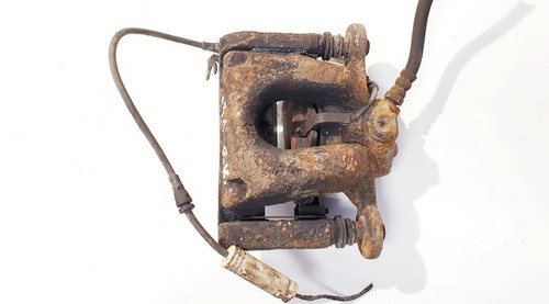 Bremssattel links vorne  BMW 1-Series DE1631571-64