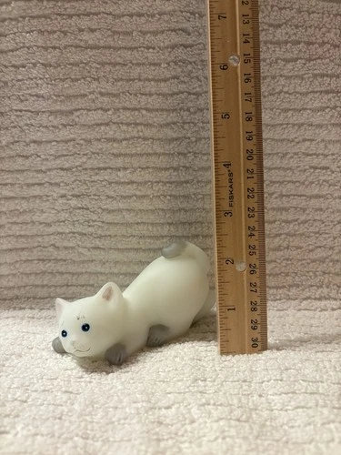 Vintage Fenton Art Glass Cat Figurine – Satin Glass – Blue Eyes