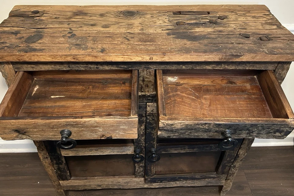 质朴实木装饰储物柜 — 第 2/4 张图片