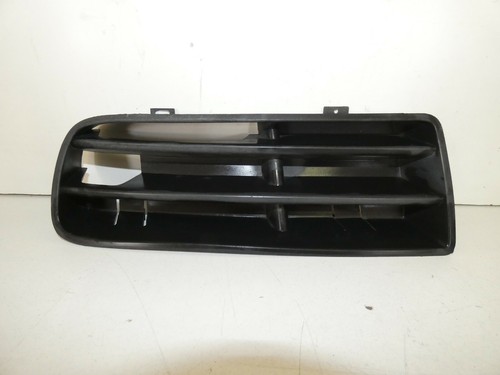 VW Golf 4 BJ 2001 Stoßstangengitter Lüftungsgitter vorne rechts 1J0853665B