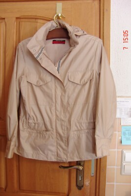 TAIFUN Damen Windbreaker  Wasserabweisend Übergang Kapuzenjacke gr 36 ungetragen