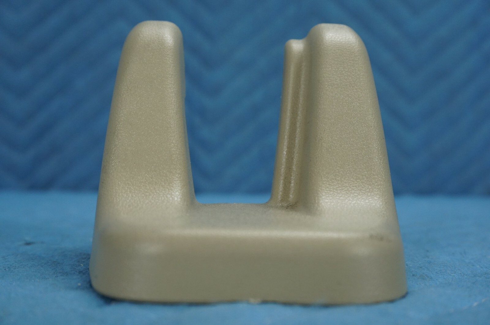 Lexus GX470 Rear Seat Cushion Hinge Cover 7169360070A0 20032009