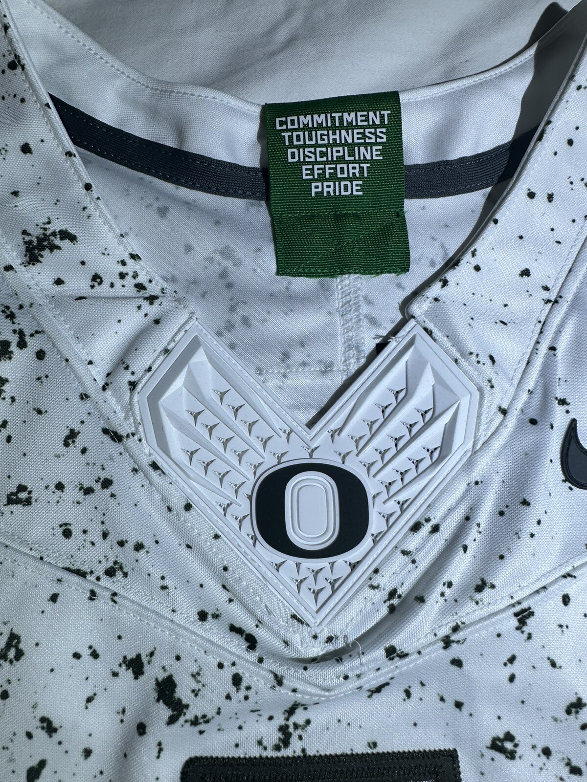 Nike NCAA Oregon Ducks Eggshell 2021 Football Jersey DH4475 100 Men s 