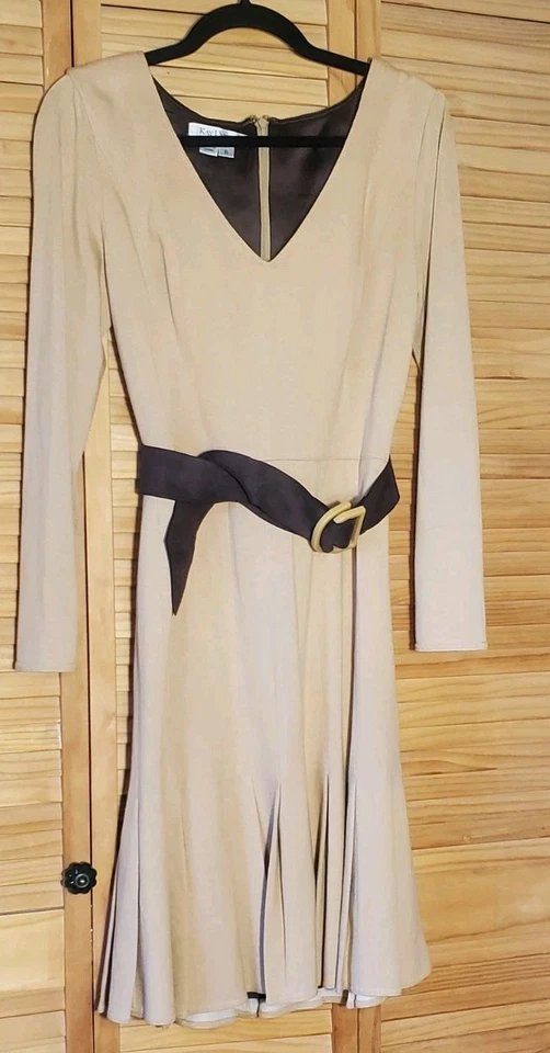 Kay Unger Camel/Tan Pleated Silk Lined Dress W/ Faux Suede Belt Dress Size 10 - Image 3 of 4