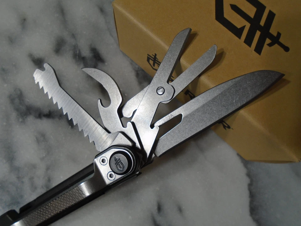 Gerber Armbar Scout Onyx Pocket Knife Multitool Scissors Saw Opener 1064400 New - Image 4 of 4