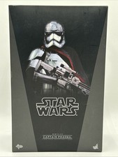 Hot Toys Star Wars  The Force Awakens Captain Phasma 1 6 Scale Action Figure