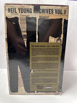 NEIL YOUNG ARCHIVES VOL. I DVD10枚組BOXセット Amazon.com: Neil Young Archives Volume 1 (1963 - 1972) 10