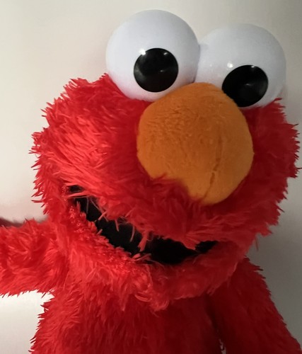 Vintage 1997 Tickle Me Elmo Doll Tyco Sesame Street Vibrates Laughs Talks Works - Picture 2 of 4